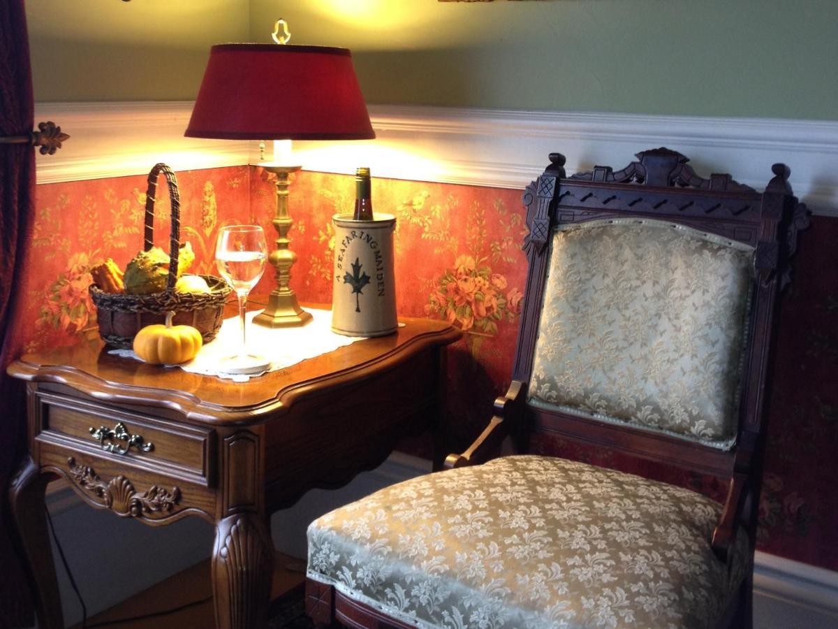 A Seafaring Maiden Bed And Breakfast Granville Ferry Exterior photo